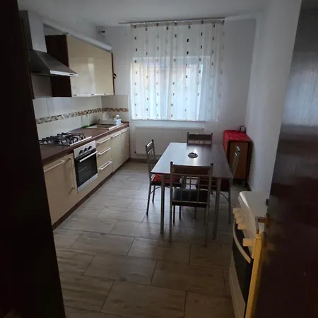 Casă Gazde/Camere de închiriat Năvodari